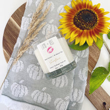 Load image into Gallery viewer, AUGUST CANDLE OF THE MONTH: SUNFLOWER